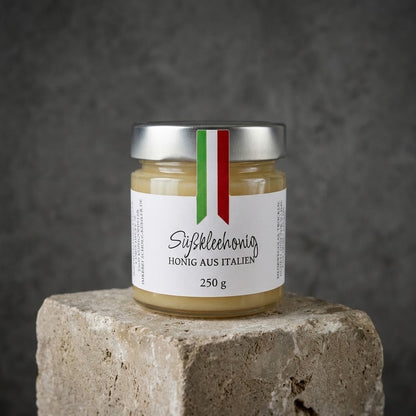 Süßklee-Honig aus Italien im Glas – heller, mild-blumiger Honig